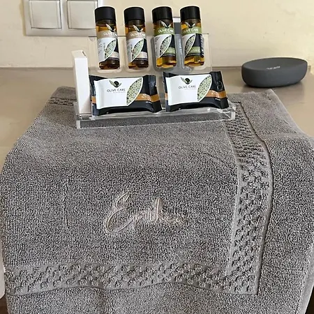 Epithea 3 με ιδιωτική πισίνα * Kythnos